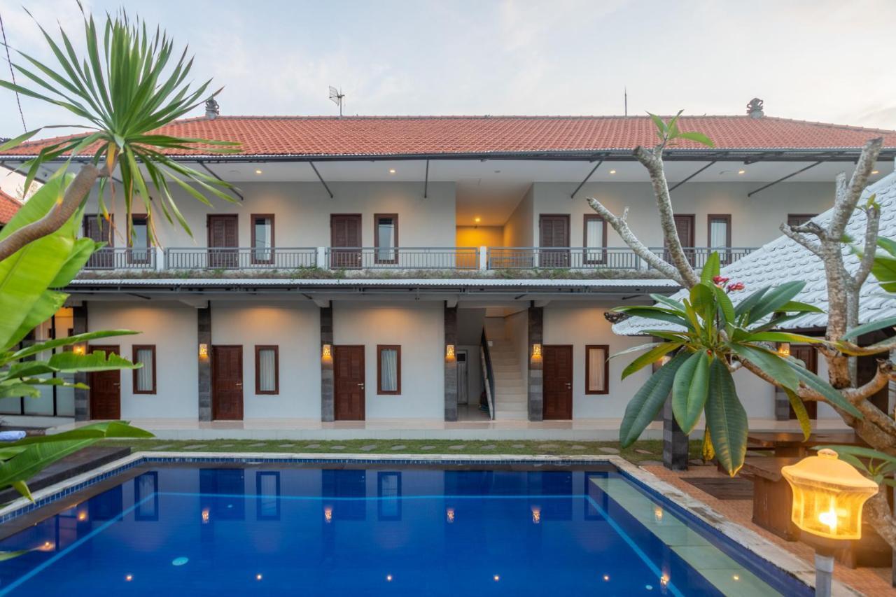 Cempaka Mas Guest House Canggu Exterior photo