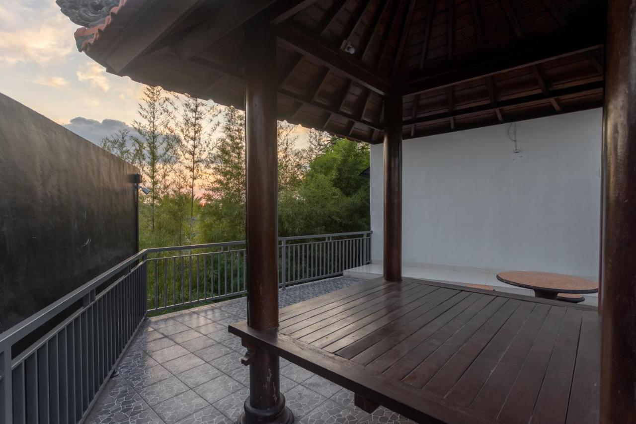 Cempaka Mas Guest House Canggu Exterior photo